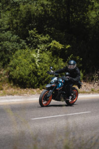 125 Hyper Trail - Action (12)