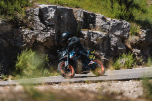 125 Hyper Trail - Action (13)
