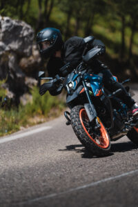 125 Hyper Trail - Action (14)