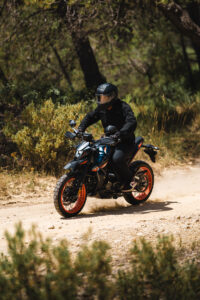 125 Hyper Trail - Action (21)