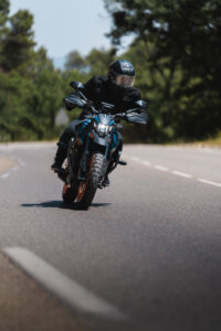 125 Hyper Trail - Action (7)