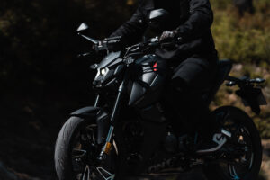 125 Roadster R Action (2)