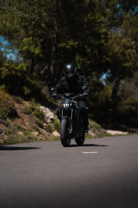 125 Roadster R Action (3)