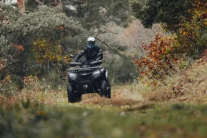 CFMOTO-CFORCE-520-Black-Line-long-visuel_8